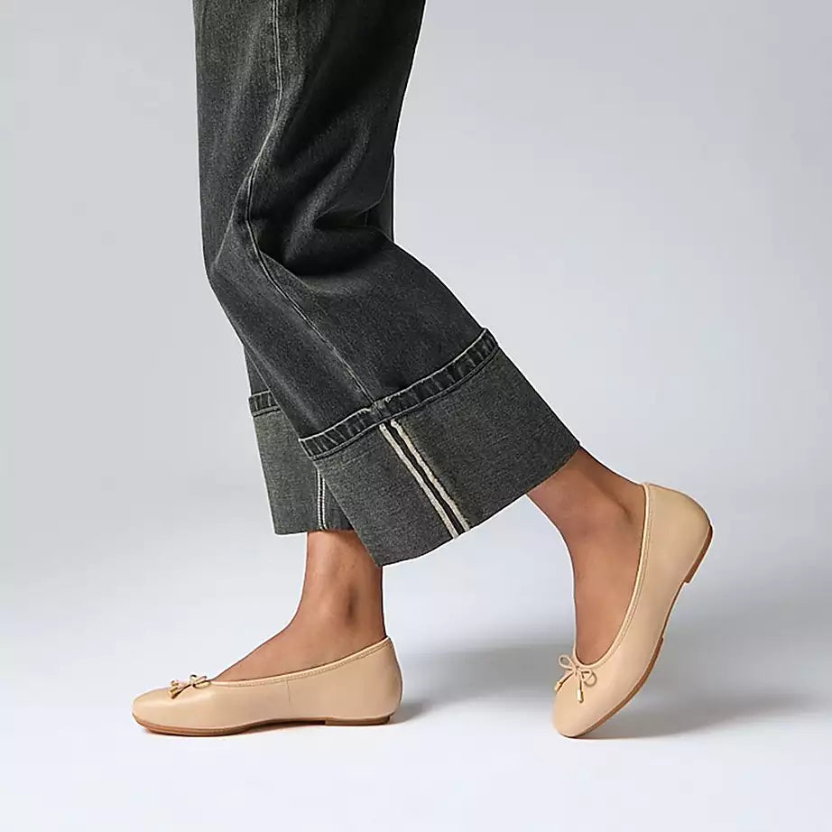 Fitflop Delicato ladies ballet pump available in BEIGE (tan) or BLACK