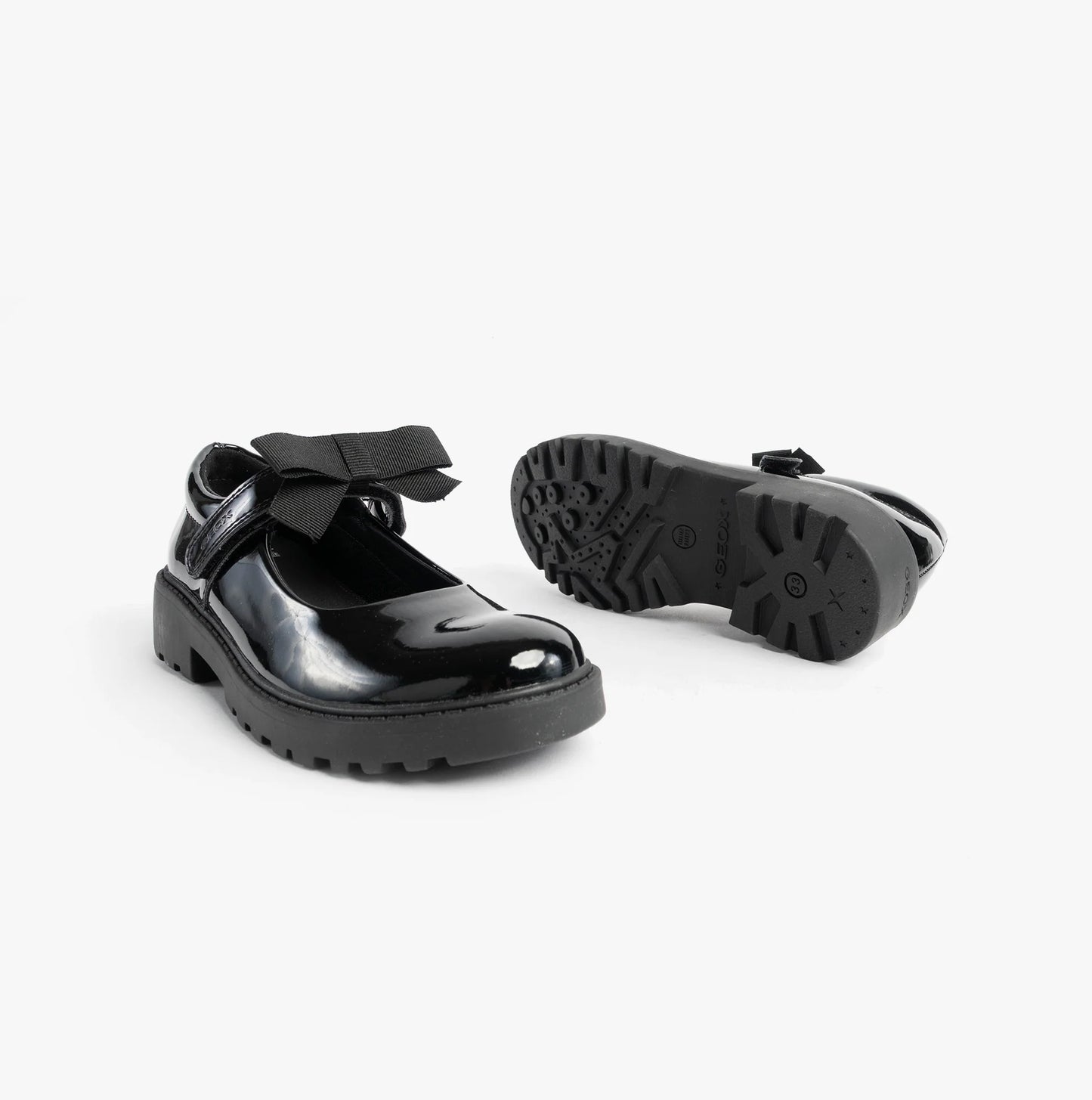 Geox Casey Patent Bow J1620E